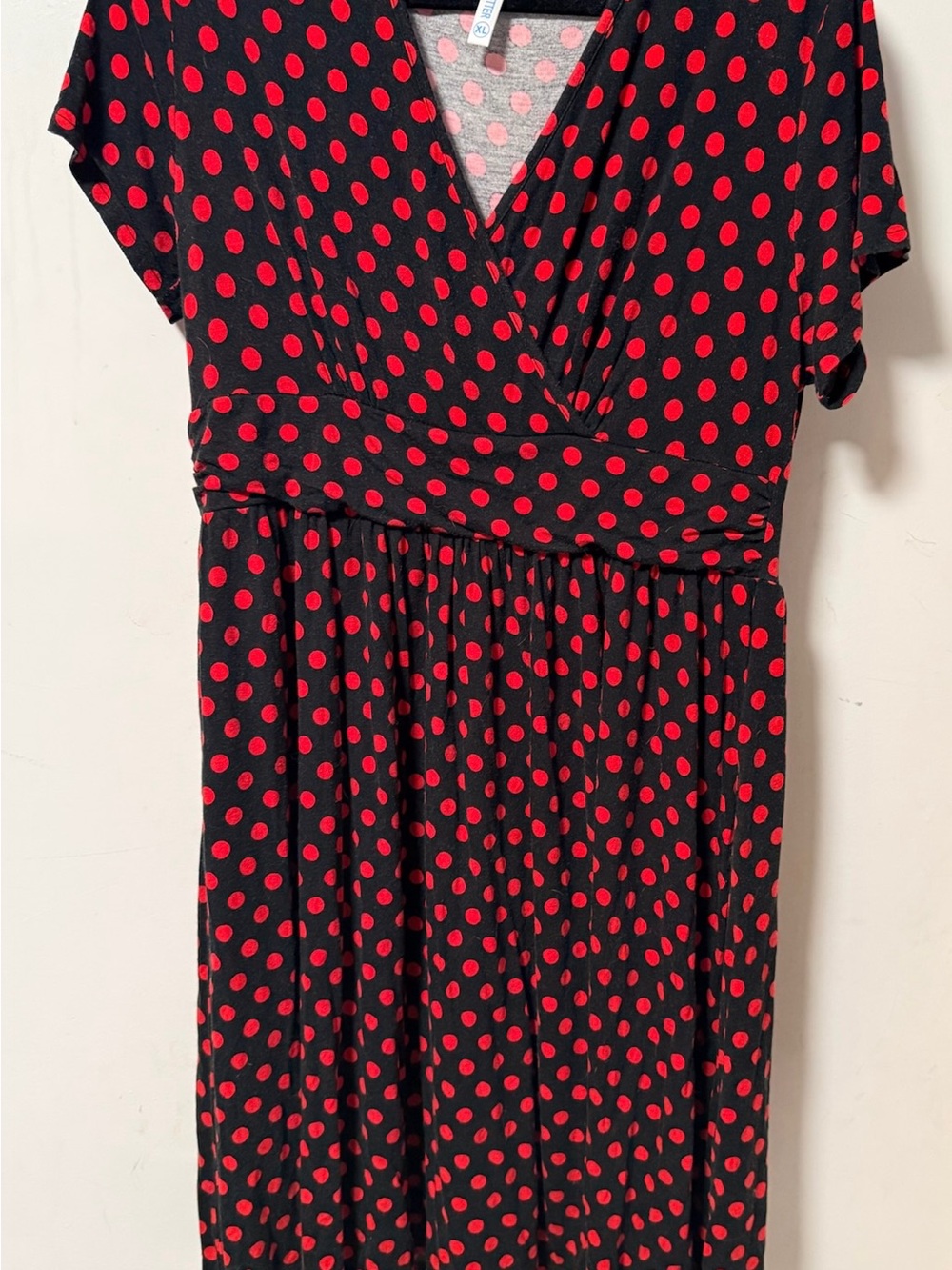 Lilbetter XL Polka Dot Top - Black with Red Dots